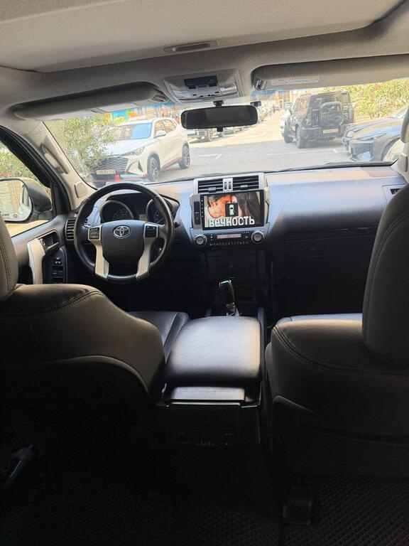 2015 Toyota Land Cruiser Prado, 2.7L, 147000km - Image 13
