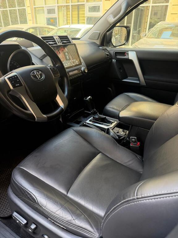 2015 Toyota Land Cruiser Prado, 2.7L, 147000km - Image 16