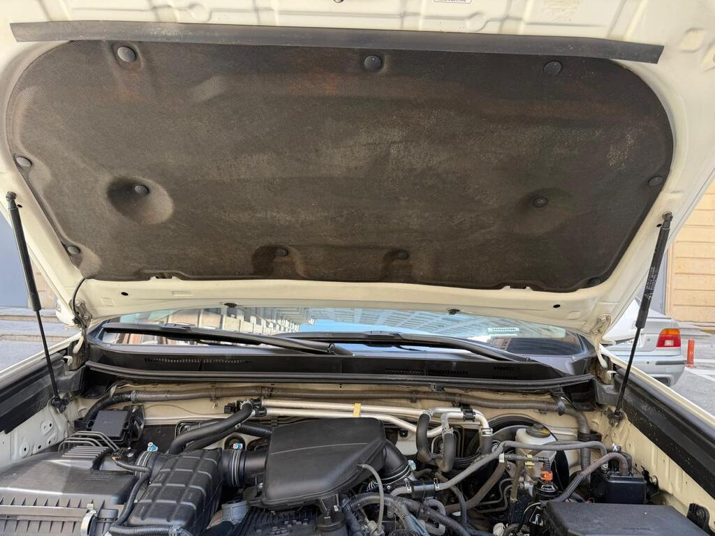 2015 Toyota Land Cruiser Prado, 2.7L, 147000km - Image 21
