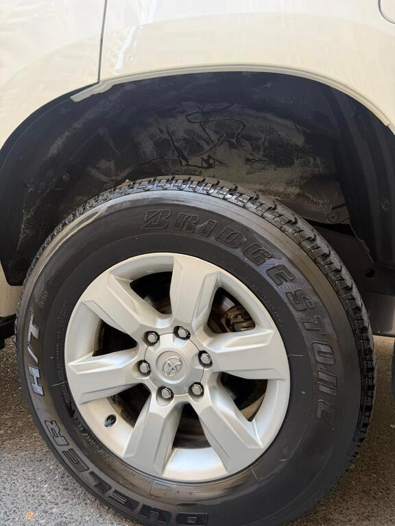 2015 Toyota Land Cruiser Prado, 2.7L, 147000km - Image 7