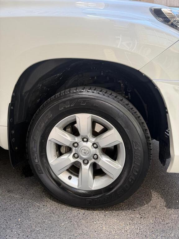2015 Toyota Land Cruiser Prado, 2.7L, 147000km - Image 10