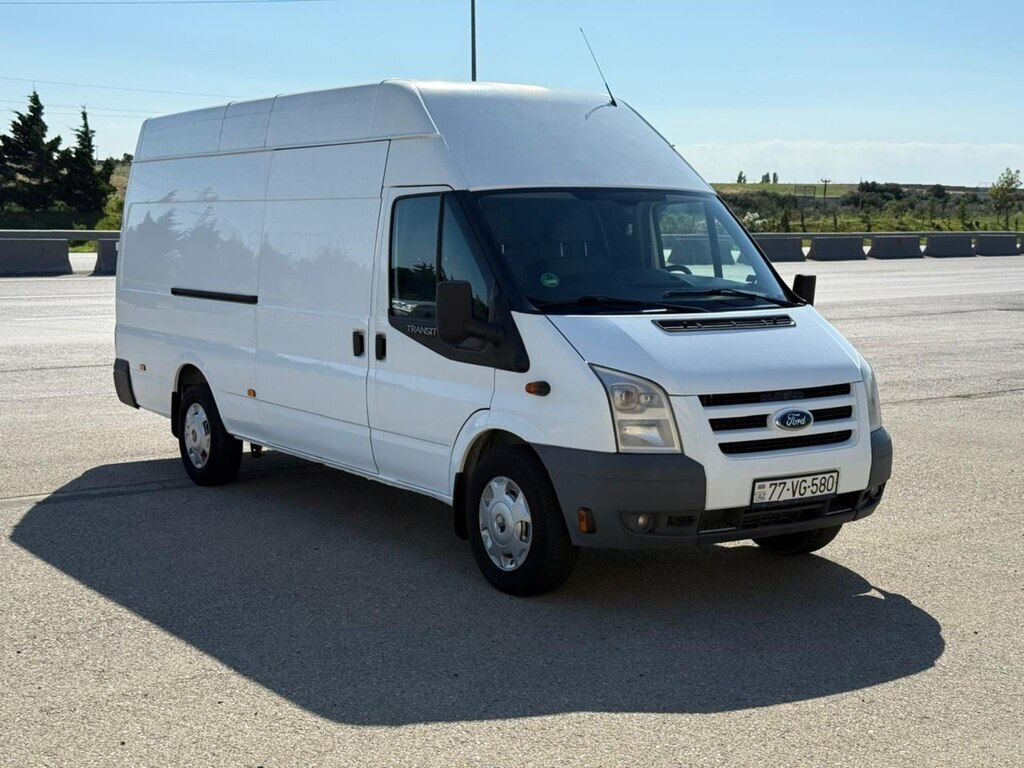 2011 Ford Transit, 2.4L, 211772km - Image 1