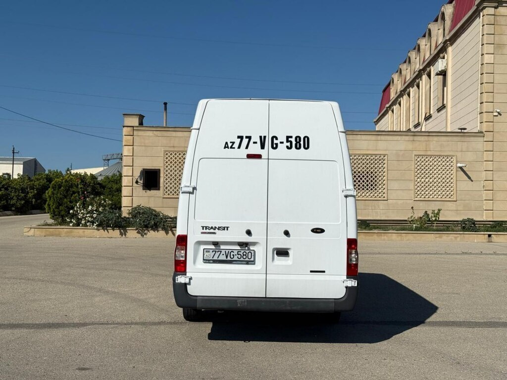 2011 Ford Transit, 2.4L, 211772km - Image 2