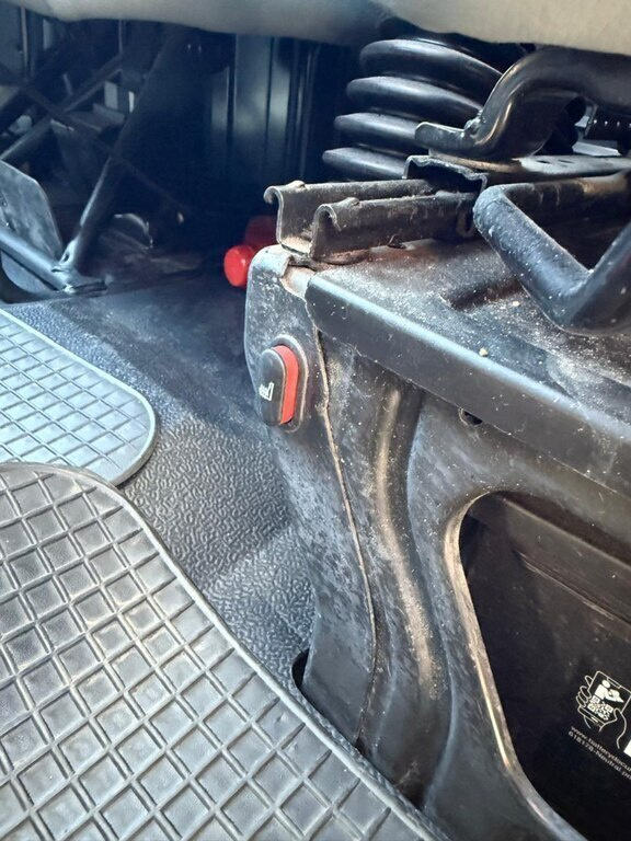 2011 Ford Transit, 2.4L, 211772km - Image 13