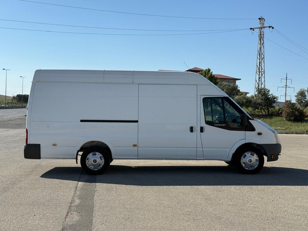 2011 Ford Transit, 2.4L, 211772km - Image 8