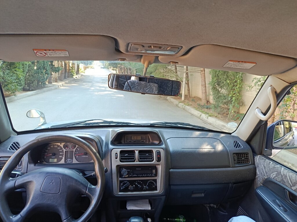 1999 Mitsubishi Pajero io, 1.8L, 330000km - Image 2