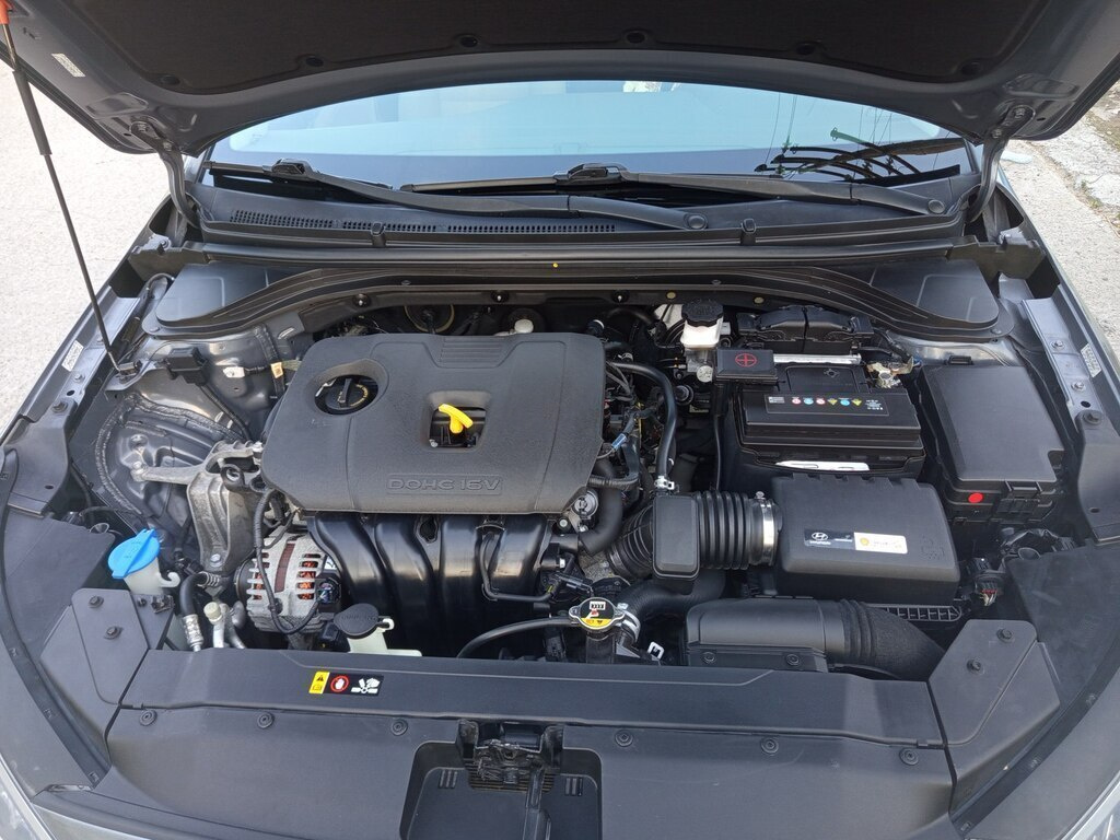 2018 Hyundai Elantra, 2.0L, 103642km - Image 21