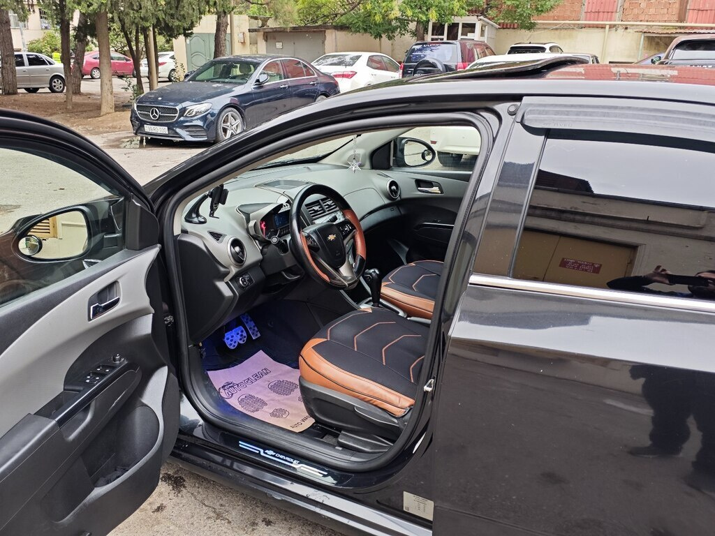 2013 Chevrolet Aveo, 1.6L, 175000km - Image 12