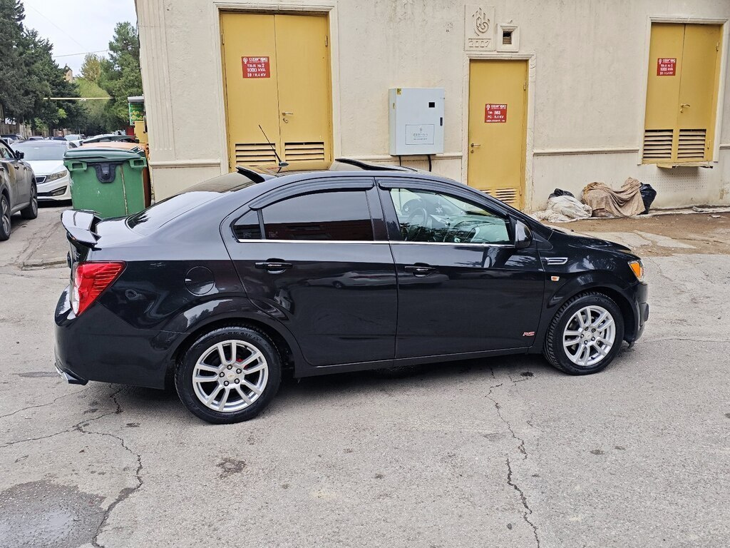 2013 Chevrolet Aveo, 1.6L, 175000km - Image 4