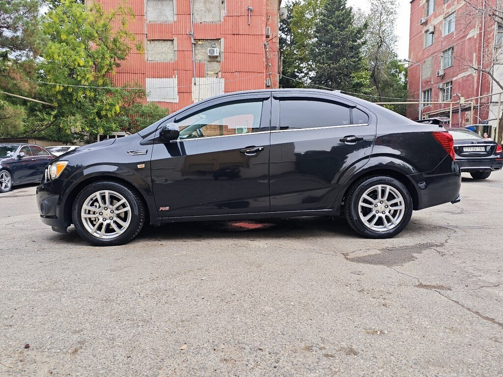 2013 Chevrolet Aveo, 1.6L, 175000km - Image 9