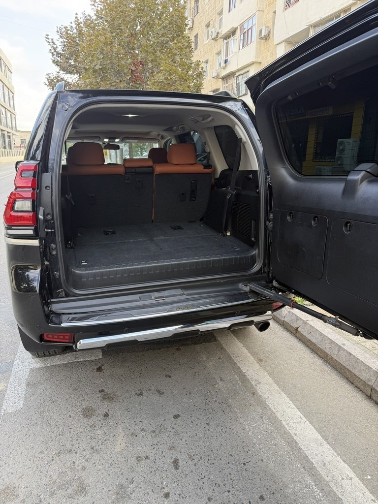 2014 Toyota Land Cruiser Prado, 2.7L, 159000km - Image 15
