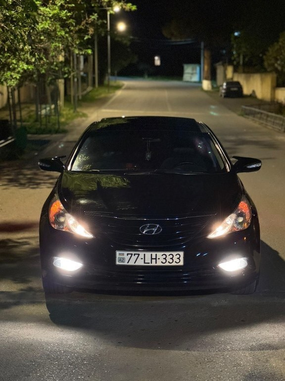 2011 Hyundai Sonata, 2.4L, 228000km - Image 13