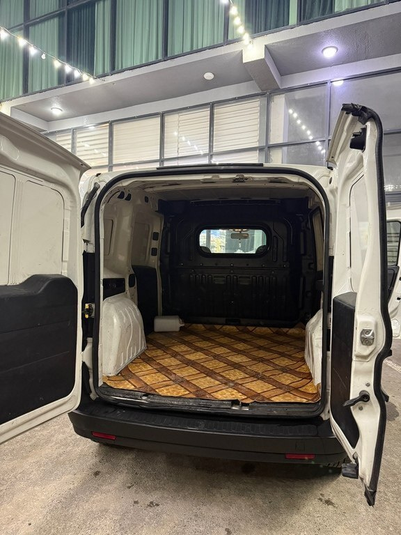 2010 Fiat Doblo, 1.3L, 387745km - Image 3