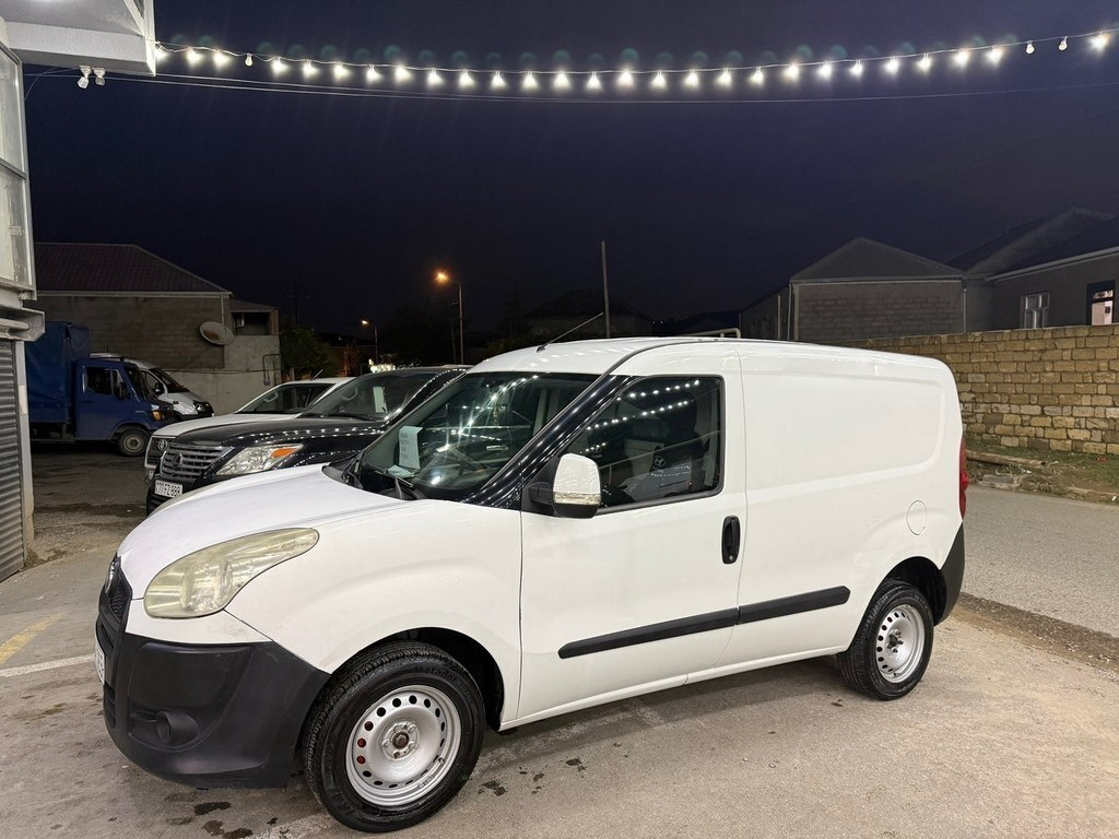 2010 Fiat Doblo, 1.3L, 387745km - Image 6