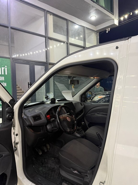 2010 Fiat Doblo, 1.3L, 387745km - Image 7