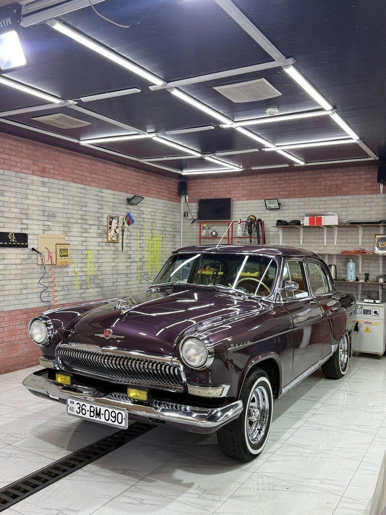 1966 GAZ 21 "Volga", 2.5L, 10000km - Image 1