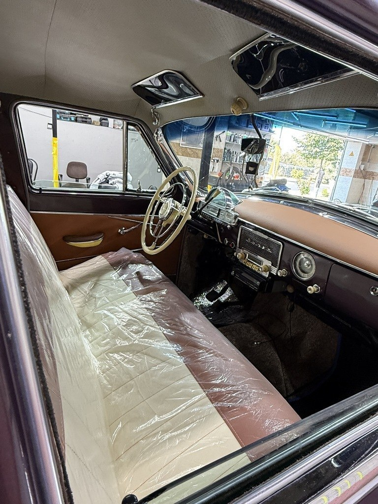1966 GAZ 21 "Volga", 2.5L, 10000km - Image 11