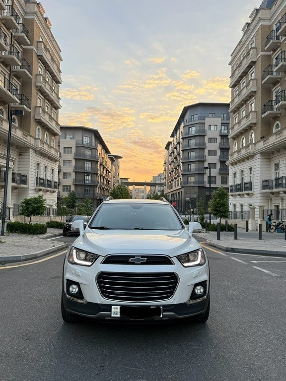 2016 Chevrolet Captiva, 2.4L, 139000km - Image 1