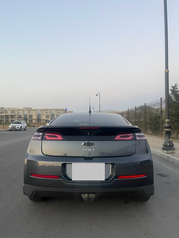 2013 Chevrolet Volt, 1.4L, 310000km - Image 2