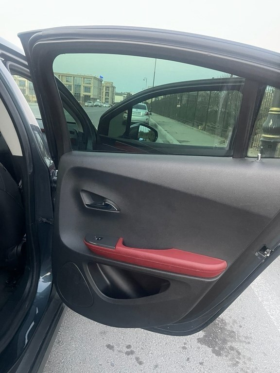 2013 Chevrolet Volt, 1.4L, 310000km - Image 13