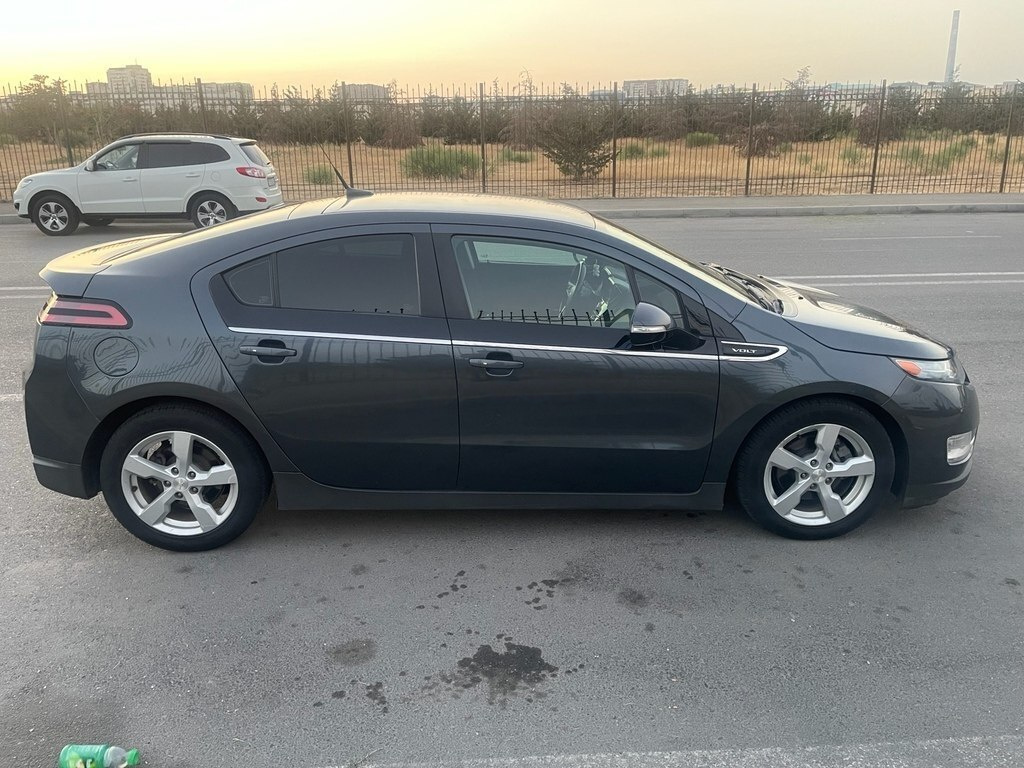 2013 Chevrolet Volt, 1.4L, 310000km - Image 7