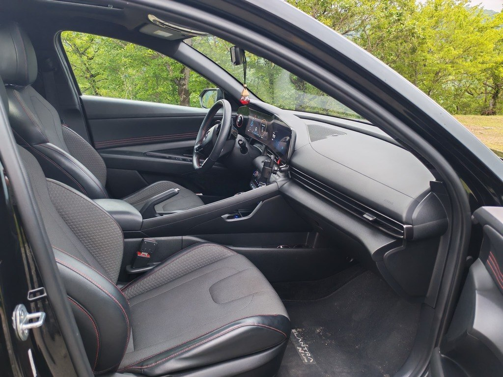 2023 Hyundai Elantra N Line, 1.6L, 86000km - Image 11