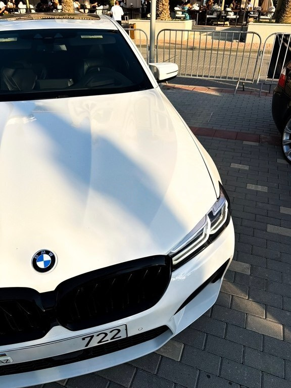 2017 BMW 530, 2.0L, 181000km - Image 4