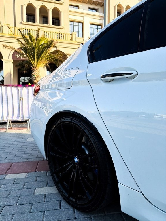 2017 BMW 530, 2.0L, 181000km - Image 7