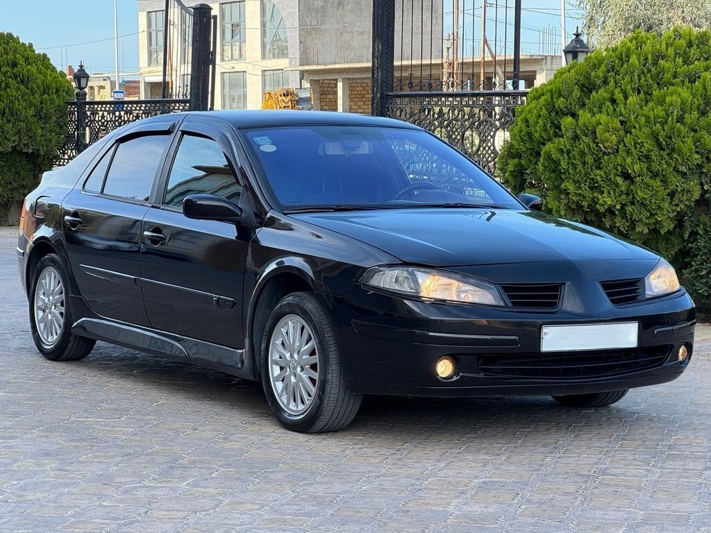 2007 Renault Laguna, 2.0L, 298200km - Image 3