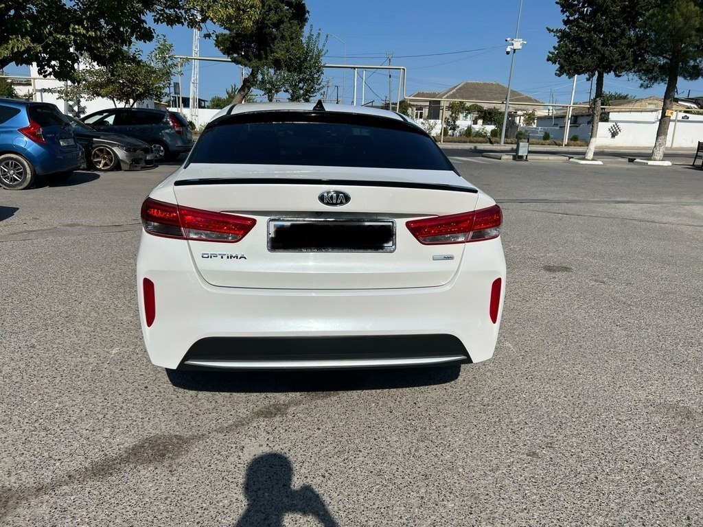 2017 Kia Optima, 2.0L, 164153km - Image 3