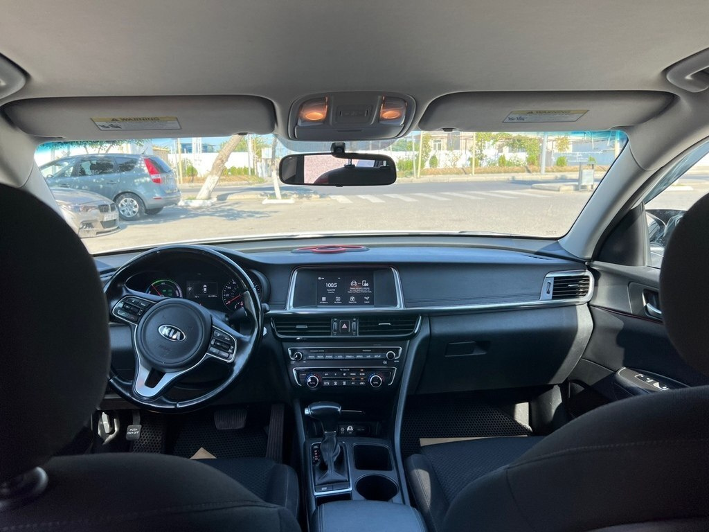 2017 Kia Optima, 2.0L, 164153km - Image 5