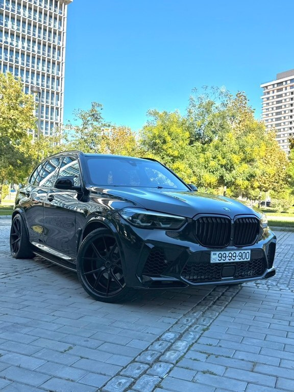 2020 BMW X5, 3.0L, 102000km - Image 1
