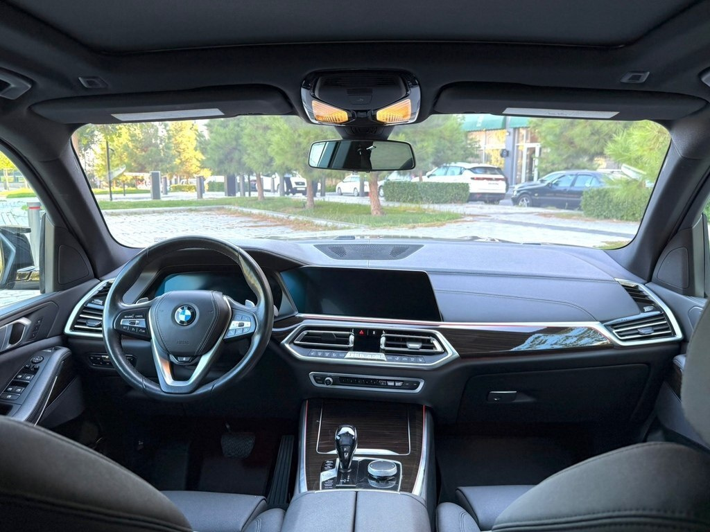 2020 BMW X5, 3.0L, 102000km - Image 11