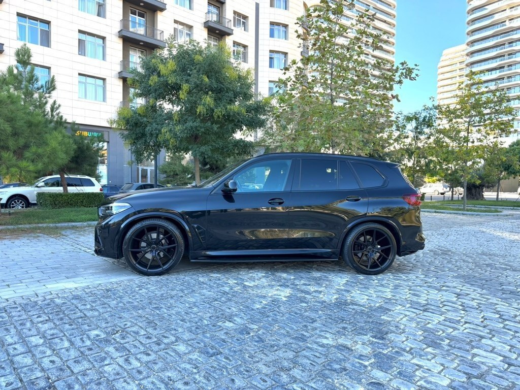 2020 BMW X5, 3.0L, 102000km - Image 4