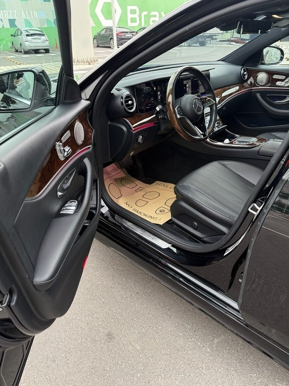 2022 Mercedes E 350, 2.0L, 91000km - Image 11