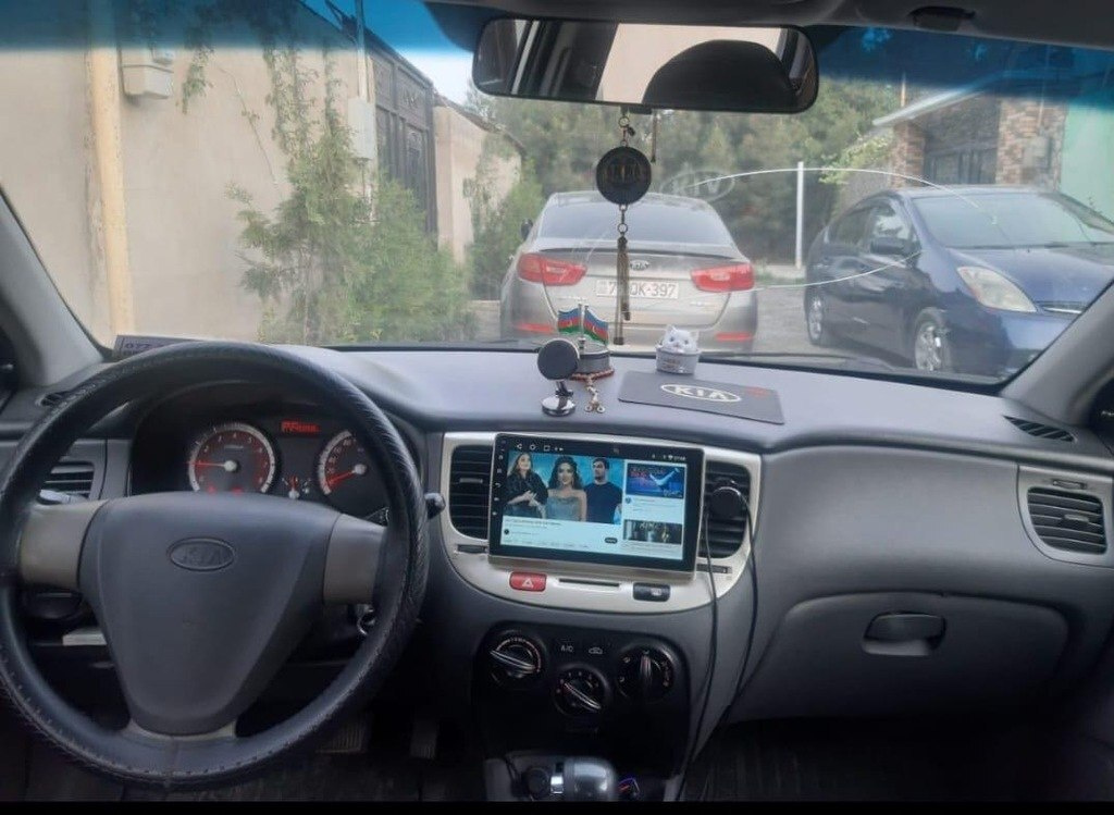 2011 Kia Rio, 1.4L, 280000km - Image 3