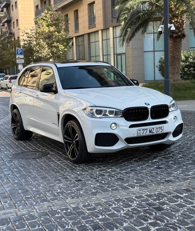 2017 BMW X5, 2.0L, 137500km - Image 4