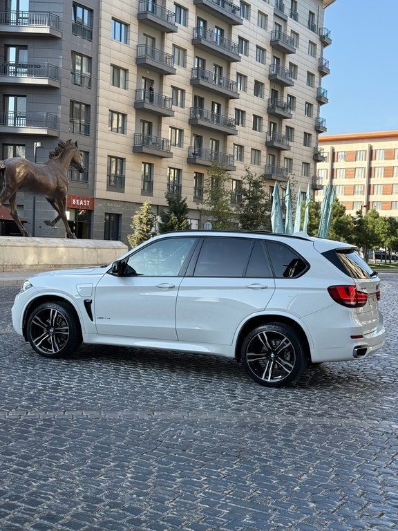 2017 BMW X5, 2.0L, 137500km - Image 5