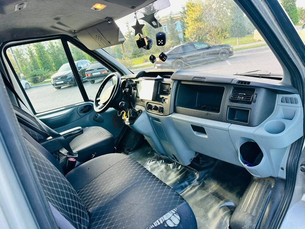 2011 Ford Transit, 2.2L, 296837km - Image 5