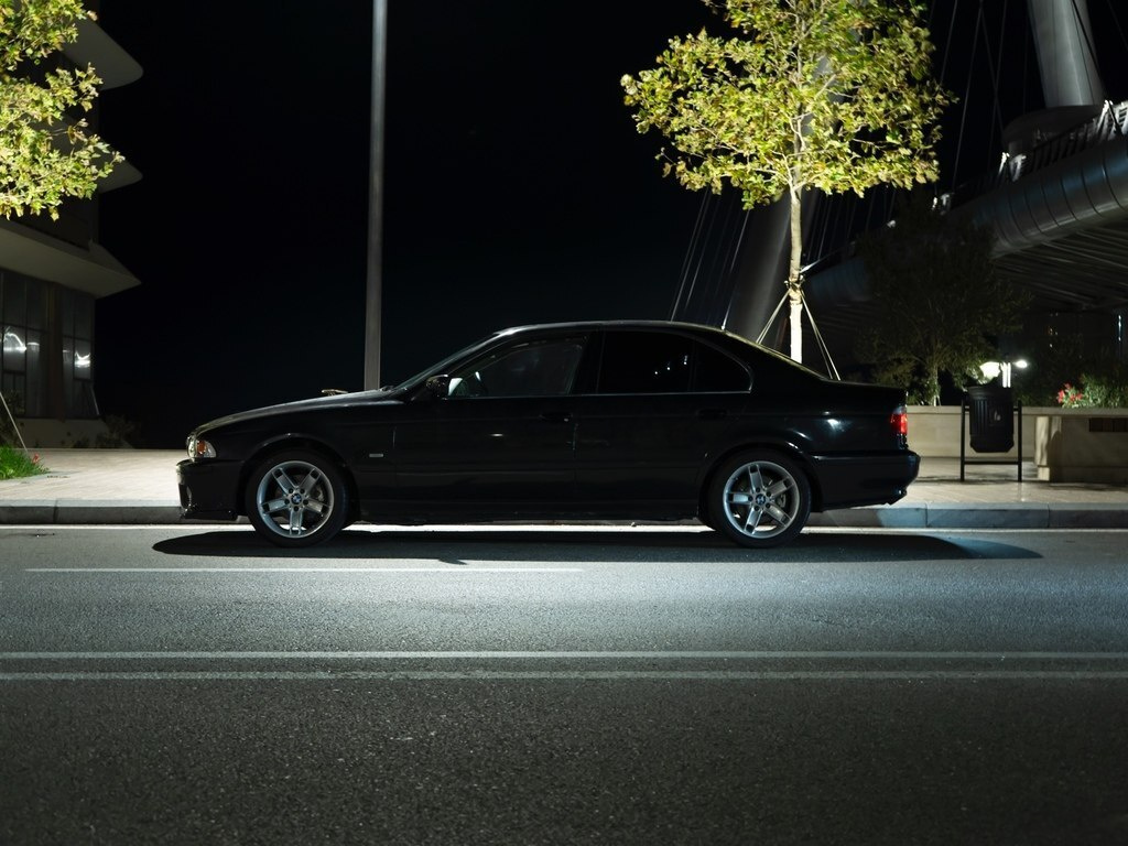 2000 BMW 528, 2.8L, 400000km - Image 2
