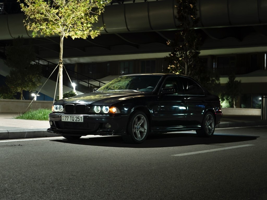 2000 BMW 528, 2.8L, 400000km - Image 4