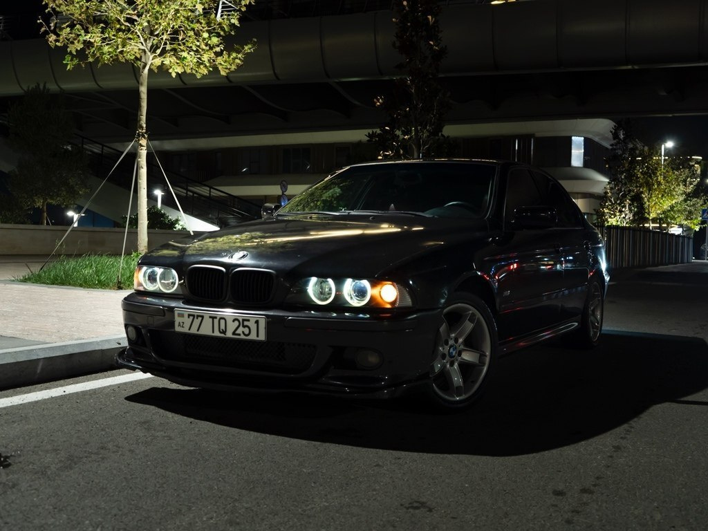 2000 BMW 528, 2.8L, 400000km - Image 7
