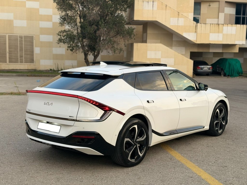 2024 Kia EV6, 0.0L, 6500km - Image 5