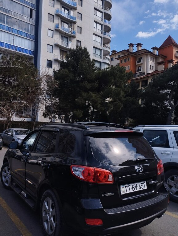 2008 Hyundai Santa Fe, 2.0L, 270052km - Image 5
