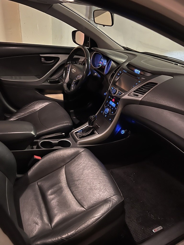 2014 Hyundai Elantra, 1.8L, 167424km - Image 15