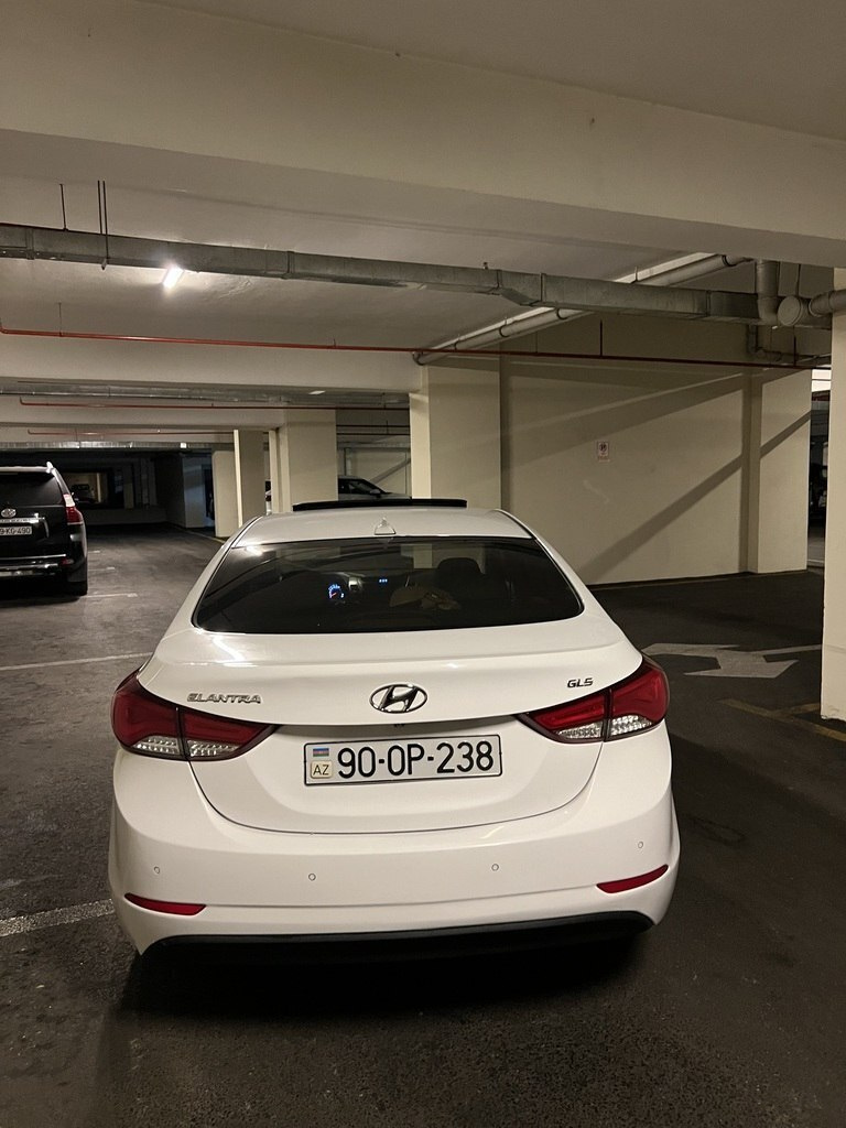 2014 Hyundai Elantra, 1.8L, 167424km - Image 7
