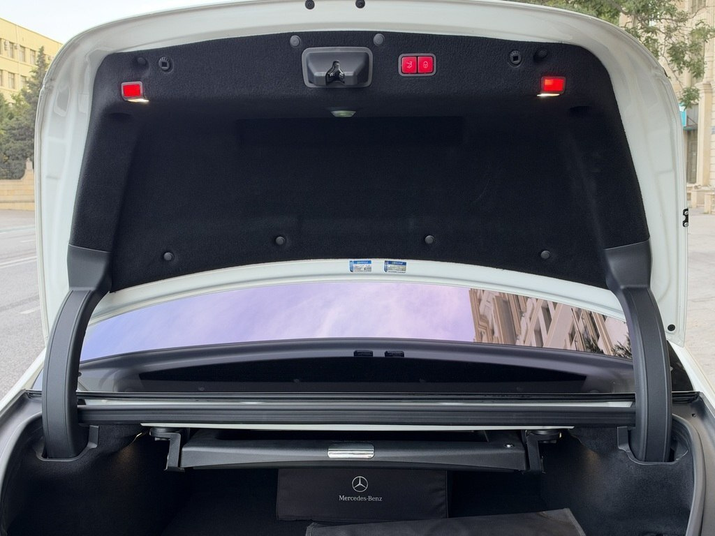 2016 Mercedes S 550 e, 3.0L, 163000km - Image 11