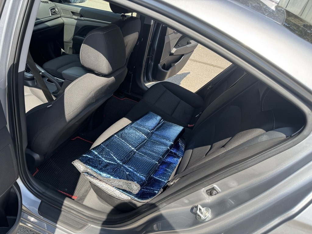 2017 Hyundai Elantra, 2.0L, 183465km - Image 6