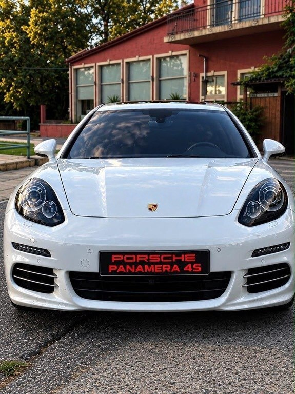 2013 Porsche Panamera 4S, 3.0L, 145000km - Image 1