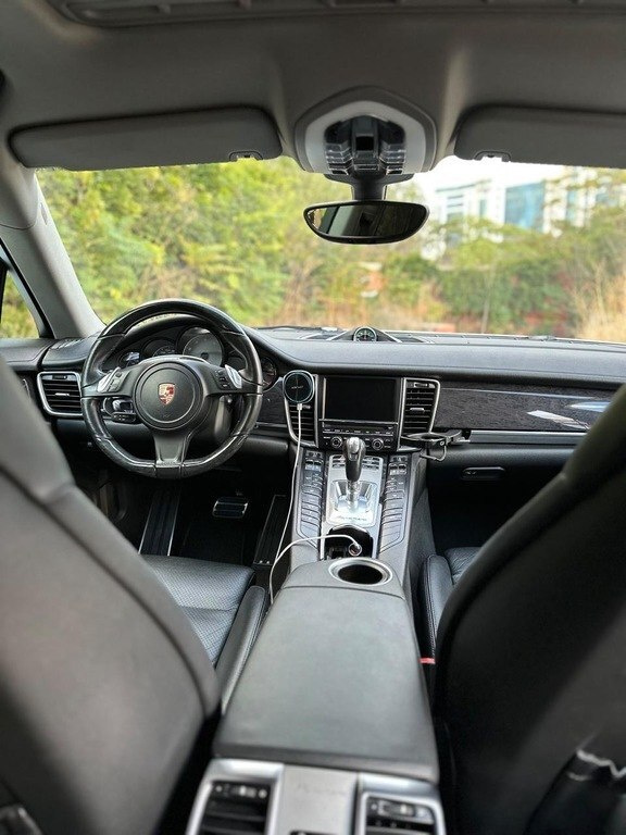 2013 Porsche Panamera 4S, 3.0L, 145000km - Image 6